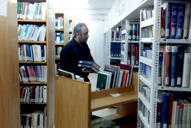 مصاحبه خبرگزاری ایبنا با محسن آخوندی کتابدار مدرسه اسلامی هنر