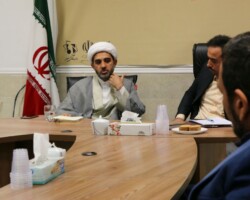 دکتر حسین سرانجام در پنجمین جلسه از کارگاه «دراماتورژی متون مقدس در سینما» دکتر حسین سرانجام در پنجمین جلسه از کارگاه «دراماتورژی متون مقدس در سینما»