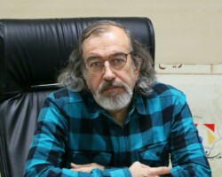 دکتر فرهاد مهندسپور در هشتاد و سومین نشست علمی مدرسه دراماتورژی قرآن دکتر فرهاد مهندسپور در هشتاد و سومین نشست علمی مدرسه دراماتورژی قرآن