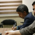 هفتمین مهمانی چای و داستان عصر دوشنبه 19 تیرماه 1396 با حضور ابراهیم اکبری دیزگاه در مدرسه اسلامی هنر برگزار شد. هفتمین مهمانی چای و داستان عصر دوشنبه 19 تیرماه 1396 با حضور ابراهیم اکبری دیزگاه در مدرسه اسلامی هنر برگزار شد.